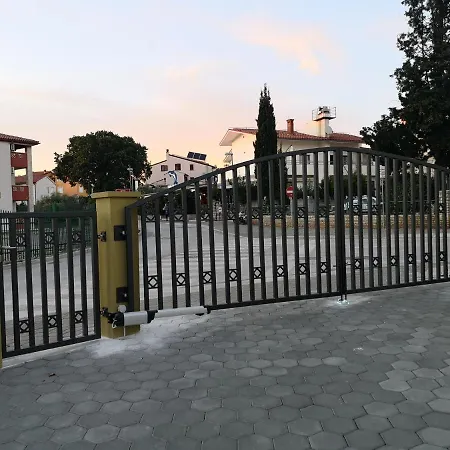 Flowers Medulin, Fucane 1a * 메덜린