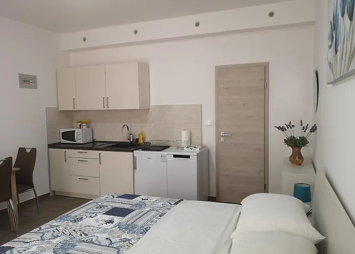 Flowers Medulin, Fucane 1a 아파트 메덜린