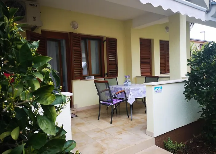 Flowers Medulin, Fucane 1a