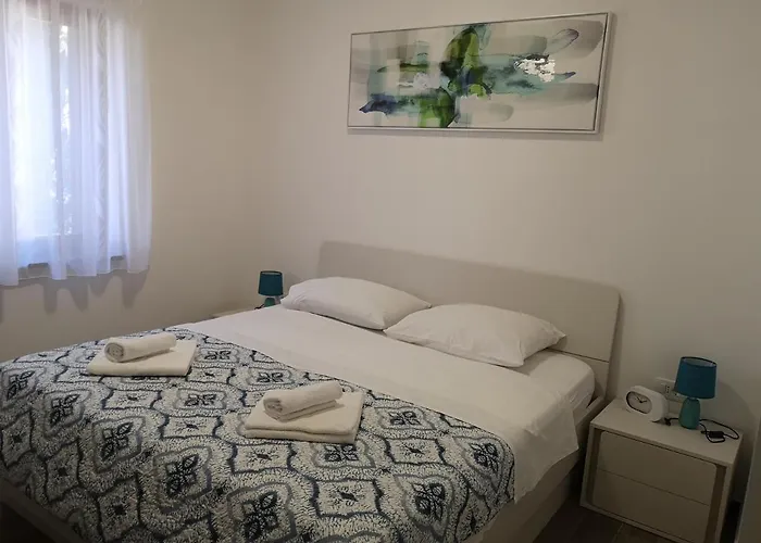 Flowers Medulin, Fucane 1a 메덜린