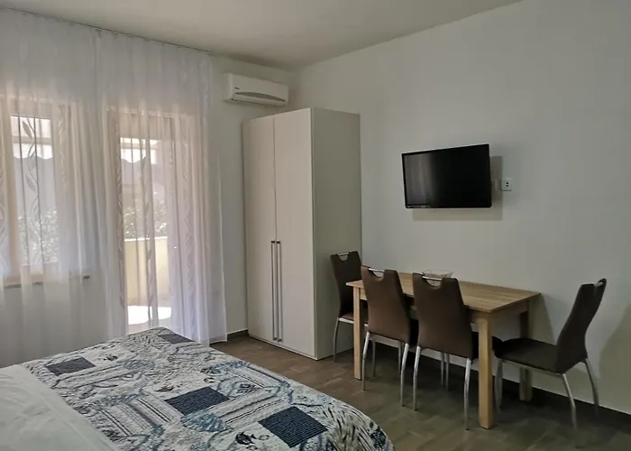 Flowers Medulin, Fucane 1a 아파트 메덜린