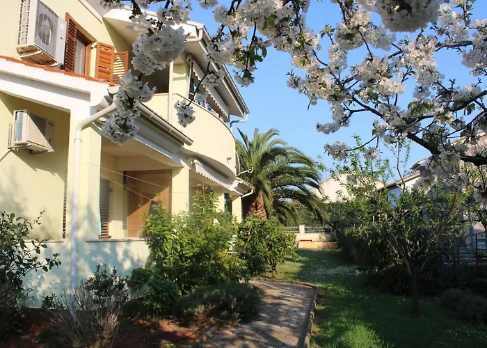 Flowers Medulin, Fucane 1a 아파트