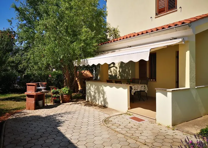 Flowers Medulin, Fucane 1a 아파트