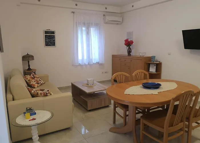 Flowers Medulin, Fucane 1a 아파트 *